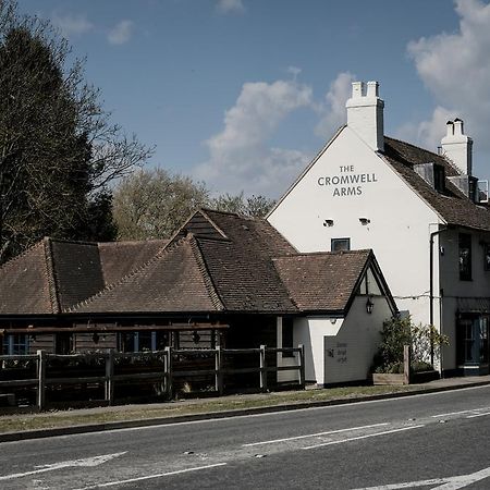 Cromwell Arms Country Pub With Rooms Romsey Eksteriør billede