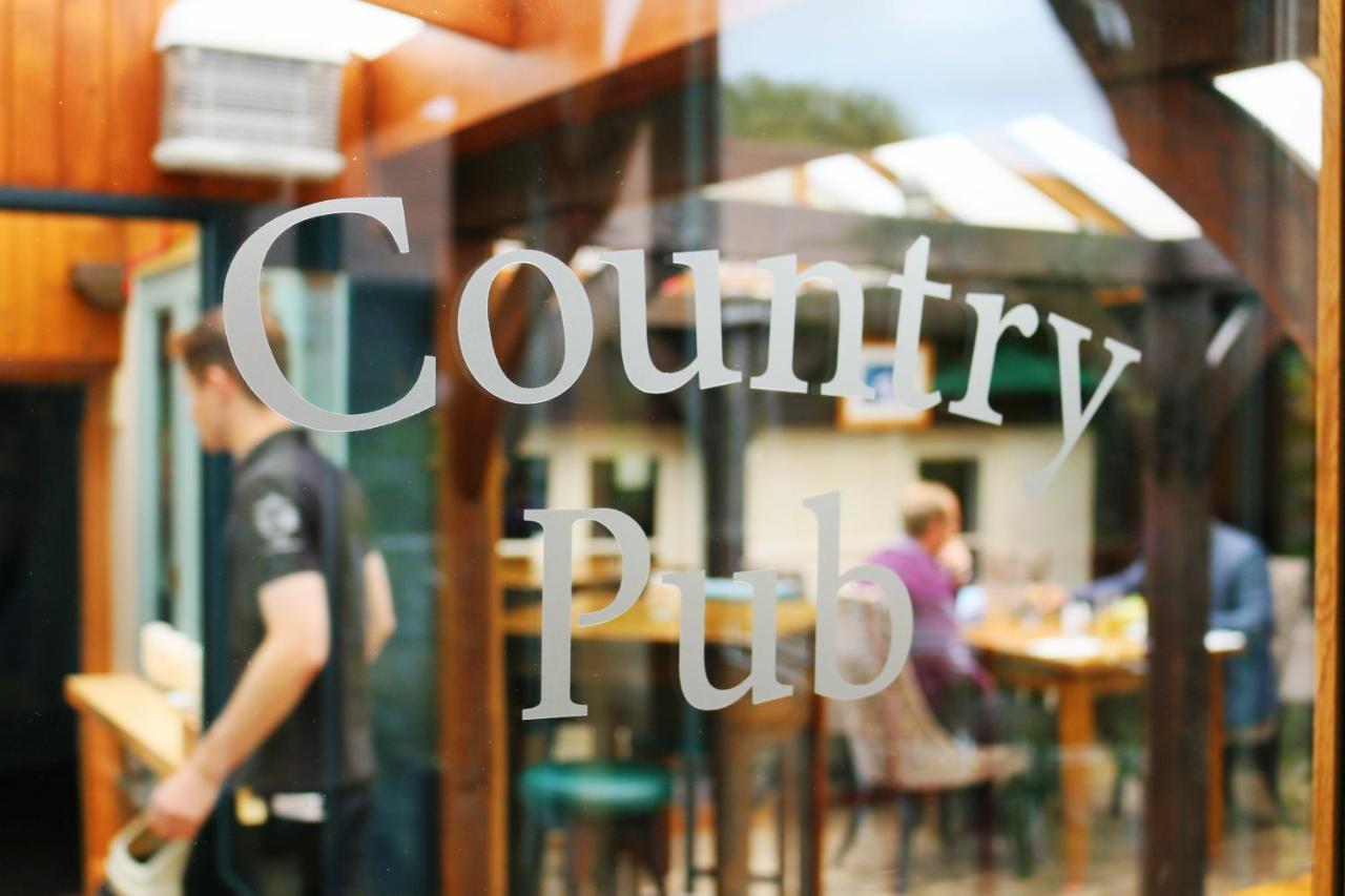 Cromwell Arms Country Pub With Rooms Romsey Eksteriør billede