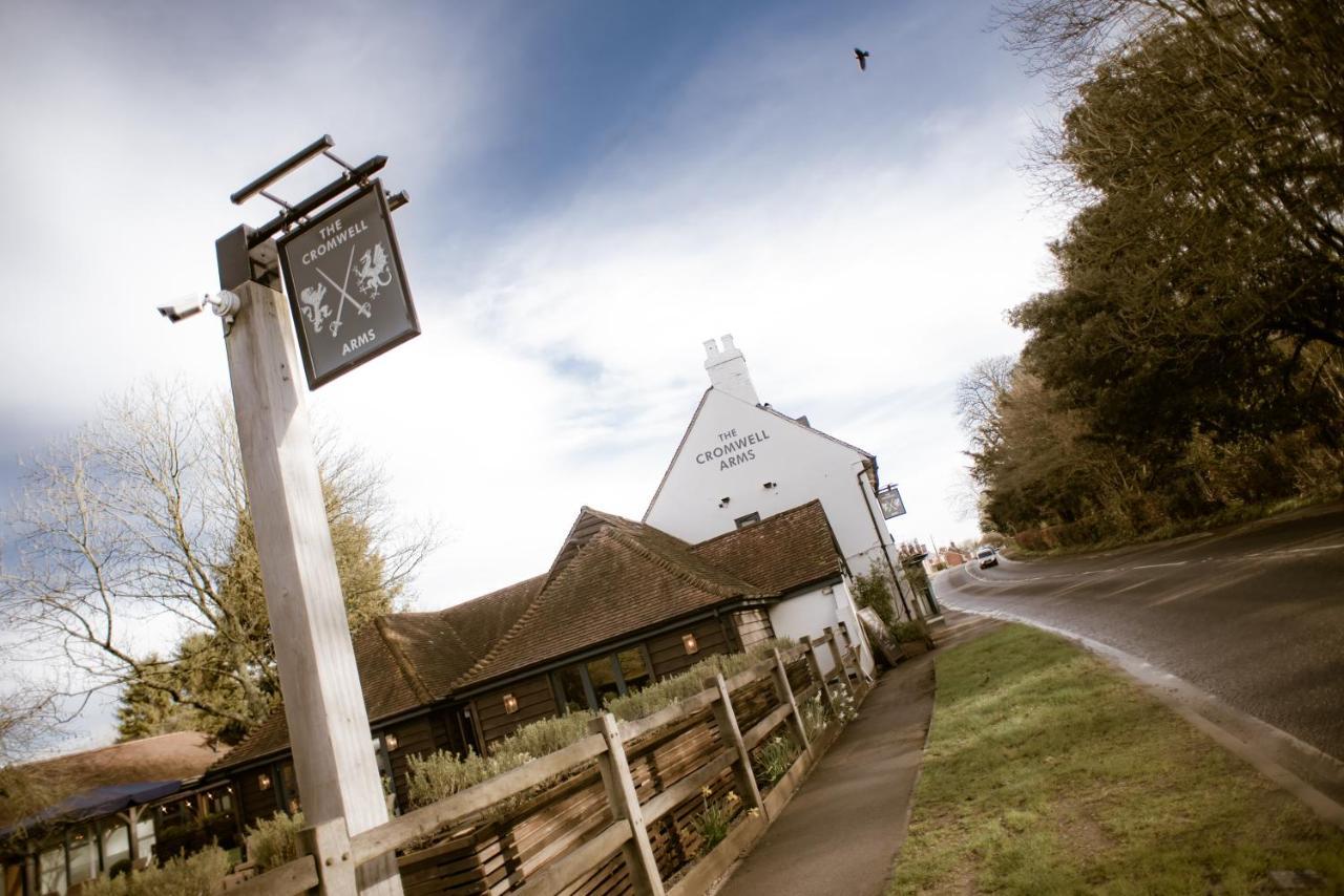 Cromwell Arms Country Pub With Rooms Romsey Eksteriør billede