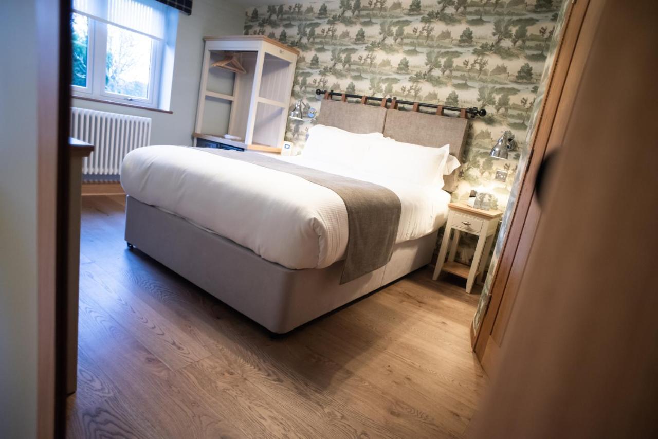 Cromwell Arms Country Pub With Rooms Romsey Eksteriør billede