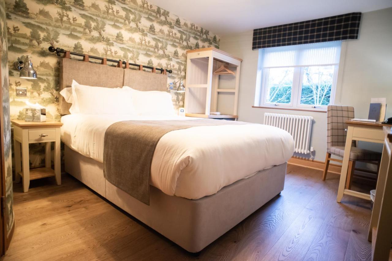 Cromwell Arms Country Pub With Rooms Romsey Eksteriør billede