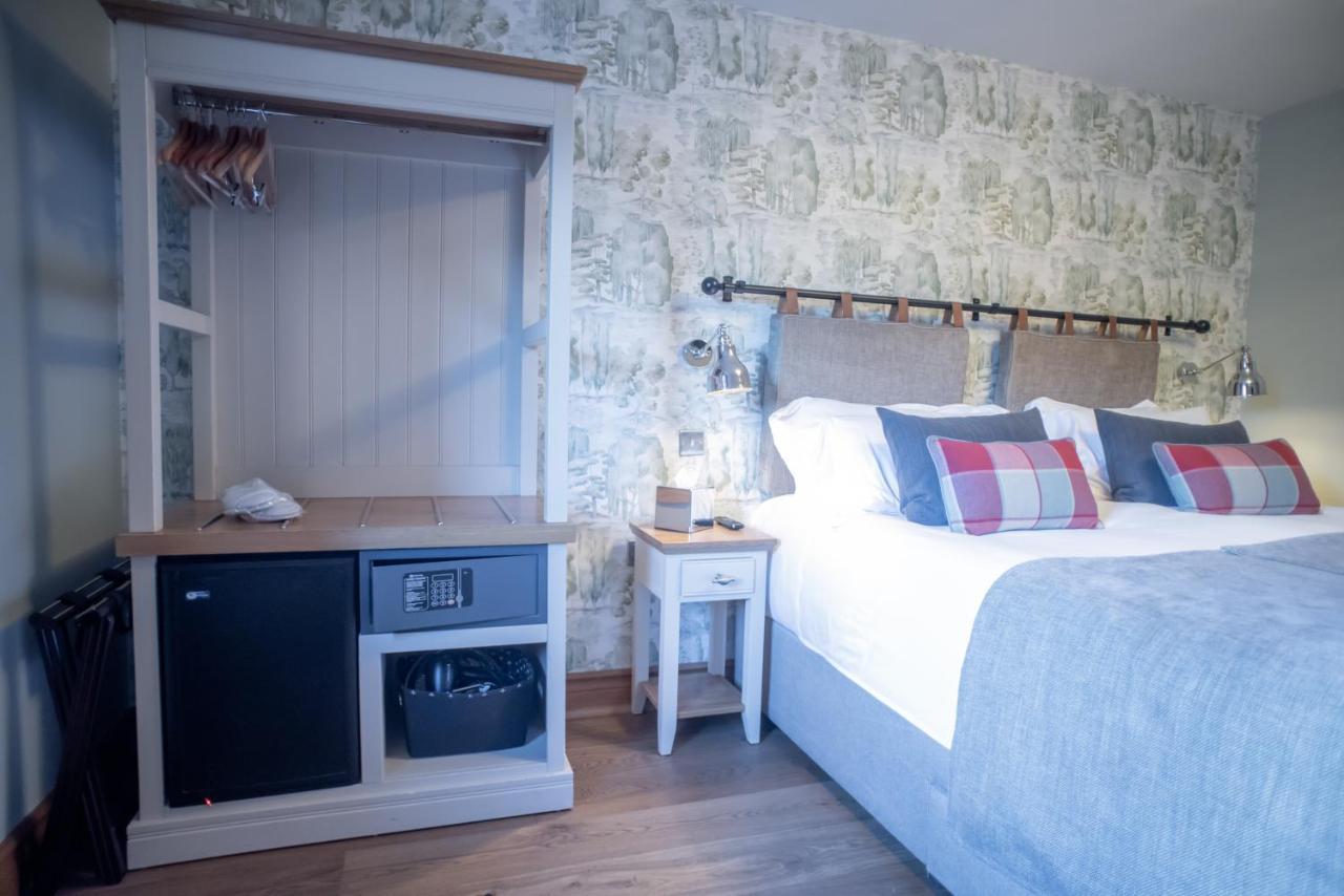 Cromwell Arms Country Pub With Rooms Romsey Eksteriør billede