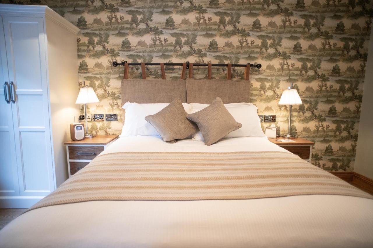 Cromwell Arms Country Pub With Rooms Romsey Eksteriør billede