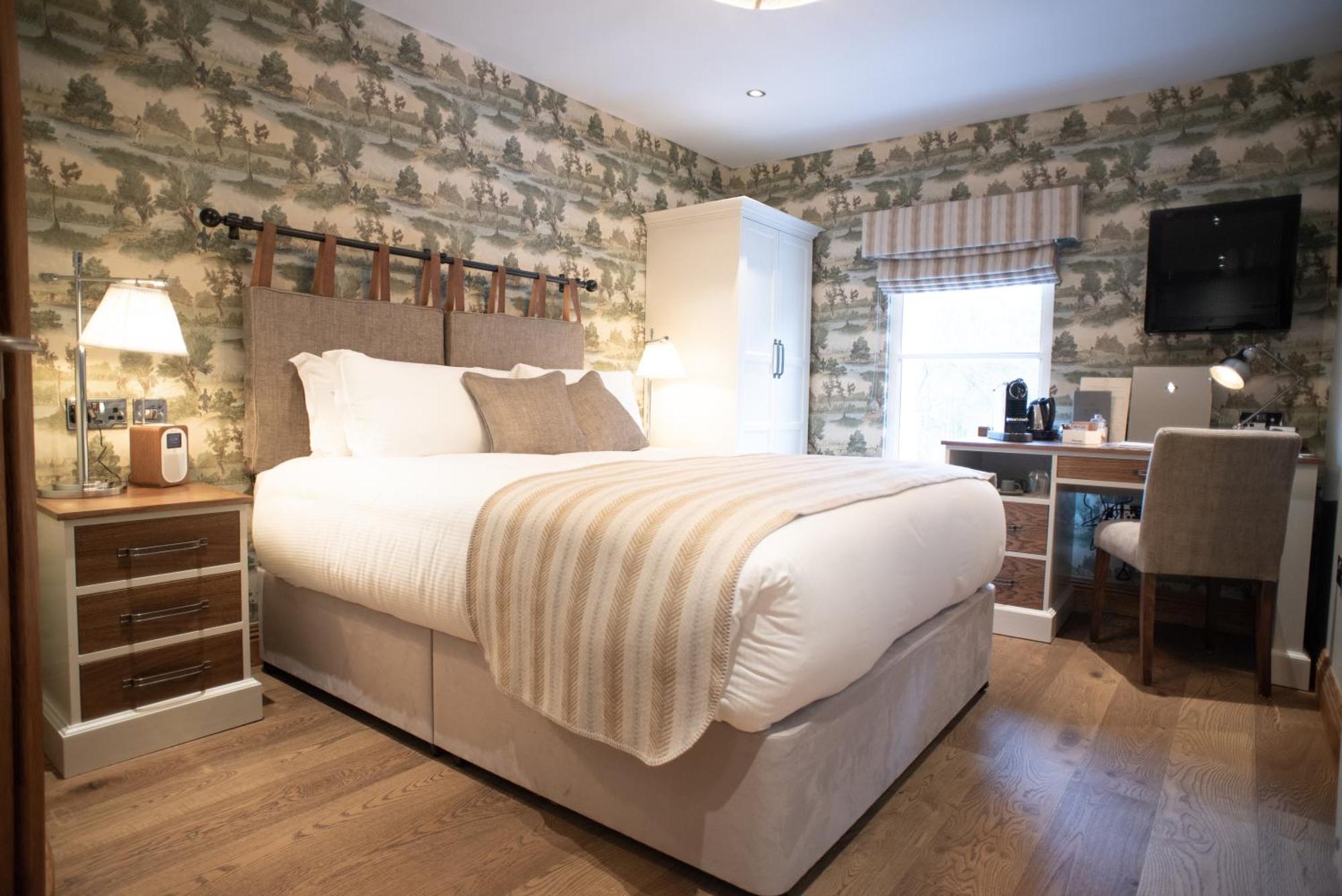 Cromwell Arms Country Pub With Rooms Romsey Eksteriør billede